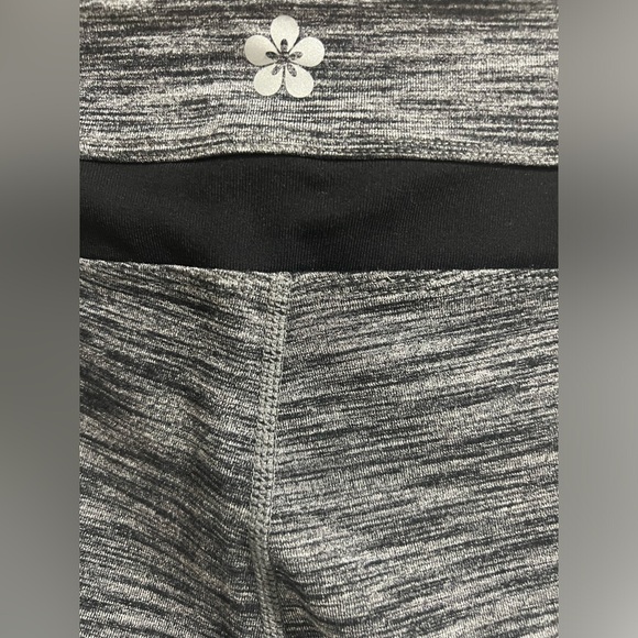 SOLD Tuff Athletics XL White Grey Black Mix - Picture 4 of 6